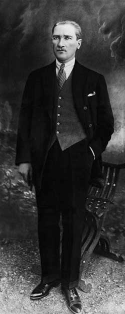 MUSTAFA KEMAL ATAT�RK