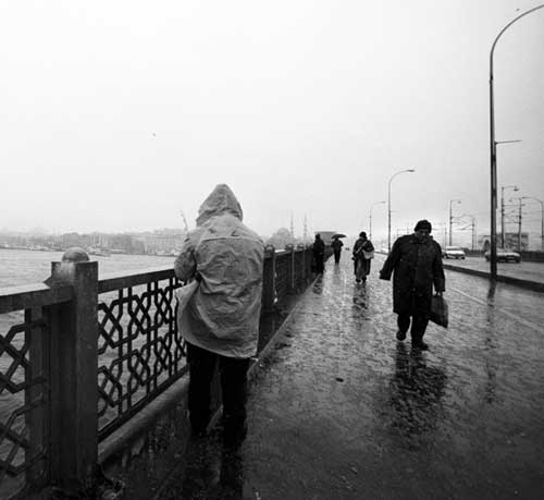 Aynur �ZG�L